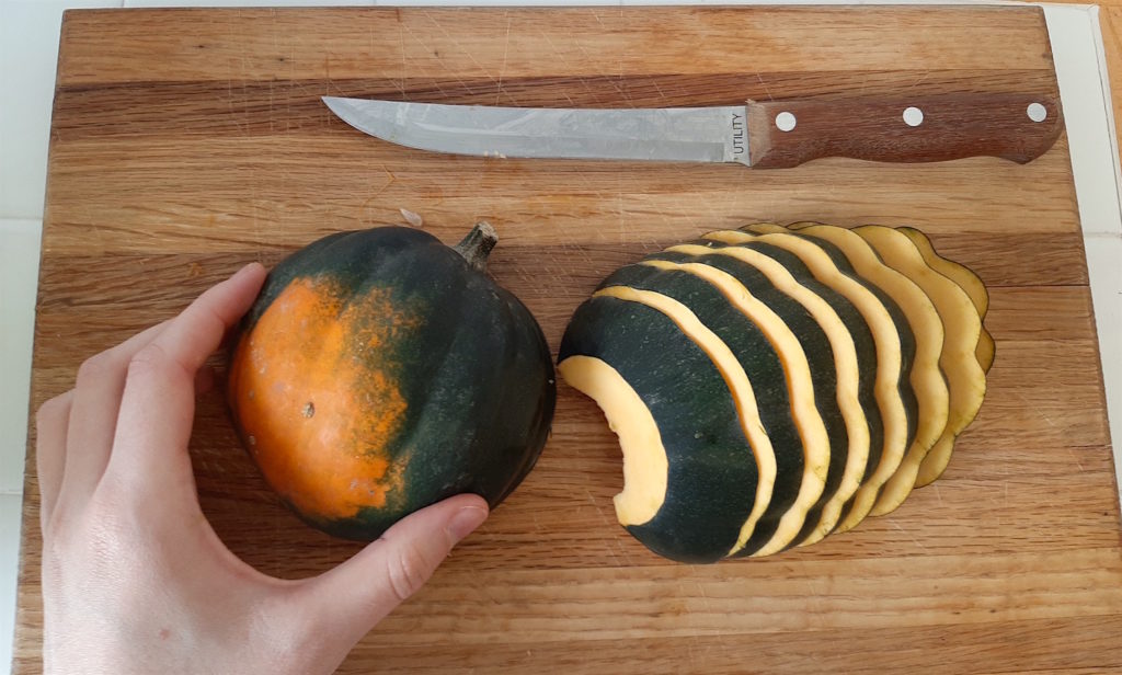 How to slice an acorn squash, the cute way
